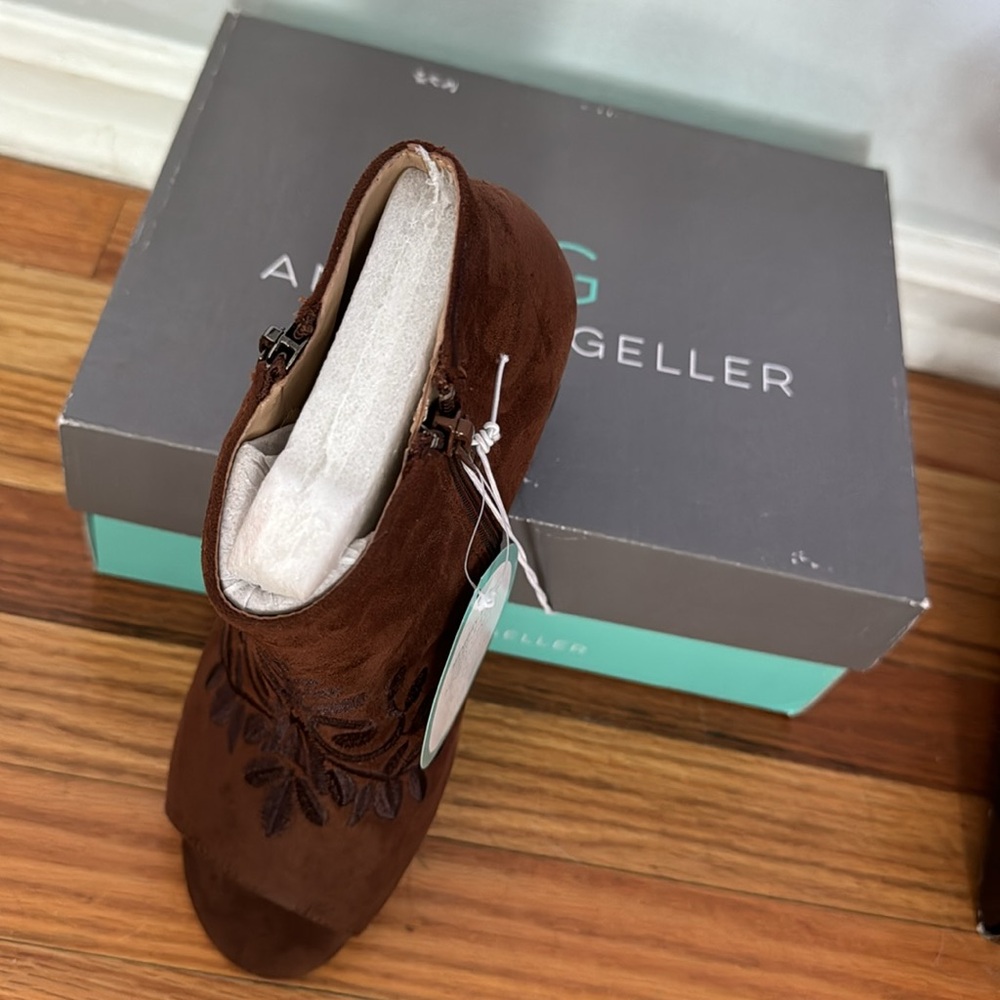 Andrew Geller Open Toe Bootie. Size 8 1/2 - image 2